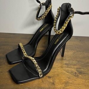 High heels Size 8.5 black